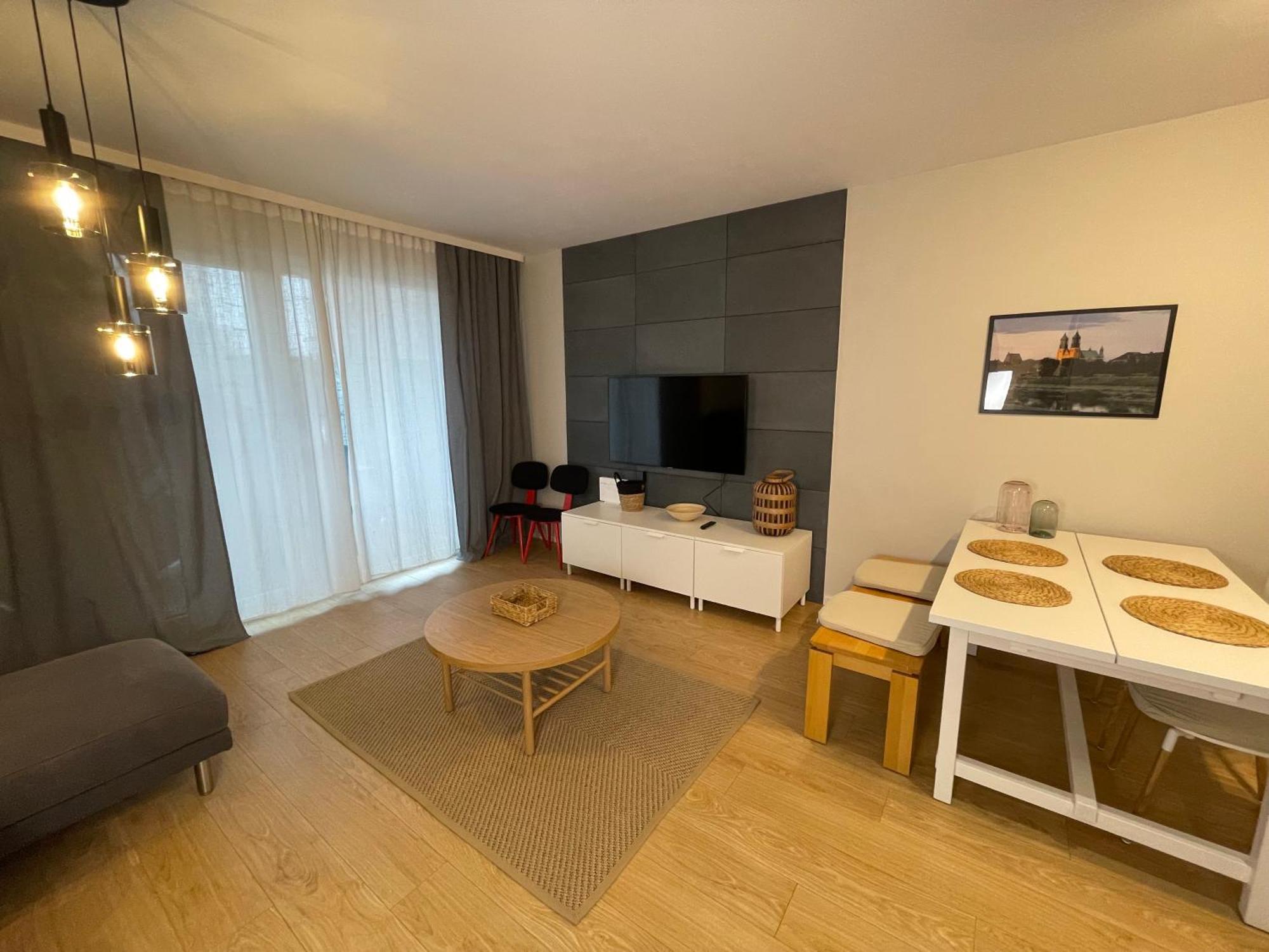 Essence Lux Apartment, Free Parking, Self Check-In 24H Познан Екстериор снимка